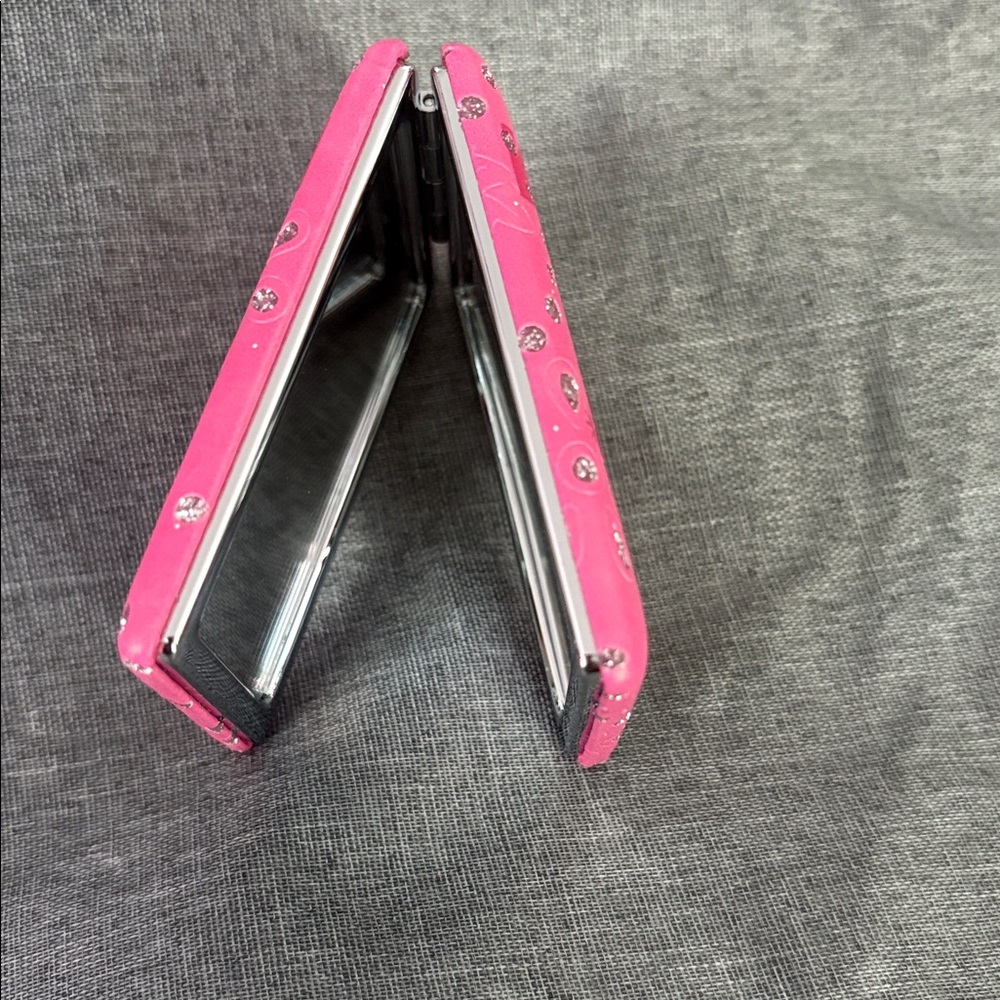 Pink Kuromi Decorative Pocket Mirror - Picture 3 of 3